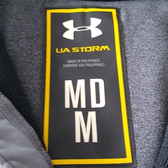 UNDER ARMOR STORM COAT SIZE M MEN GRAY WITH THREE ZIP POCKETS - Picture 2 of 14
